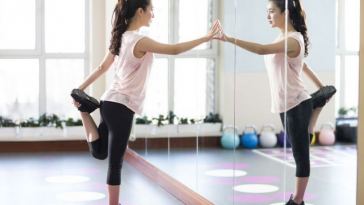 The Benefits of Installing a Home Gym Mirror